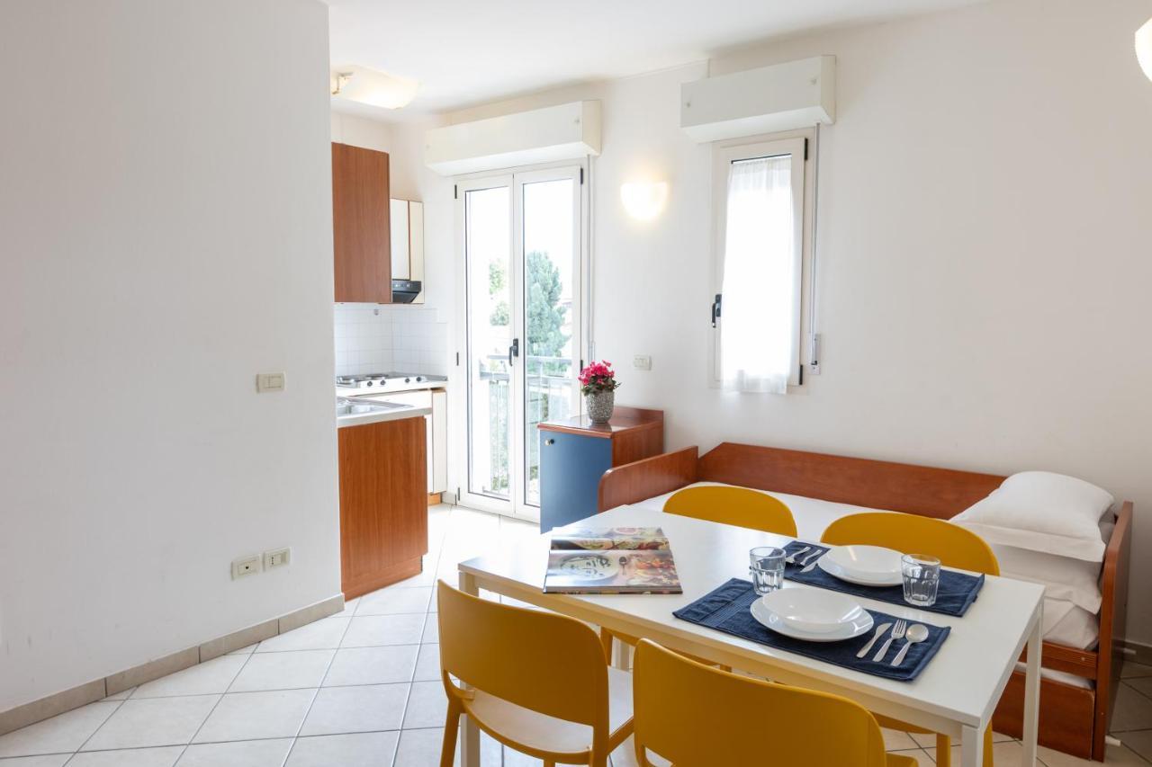 Residence Mimosa Rimini Exterior foto